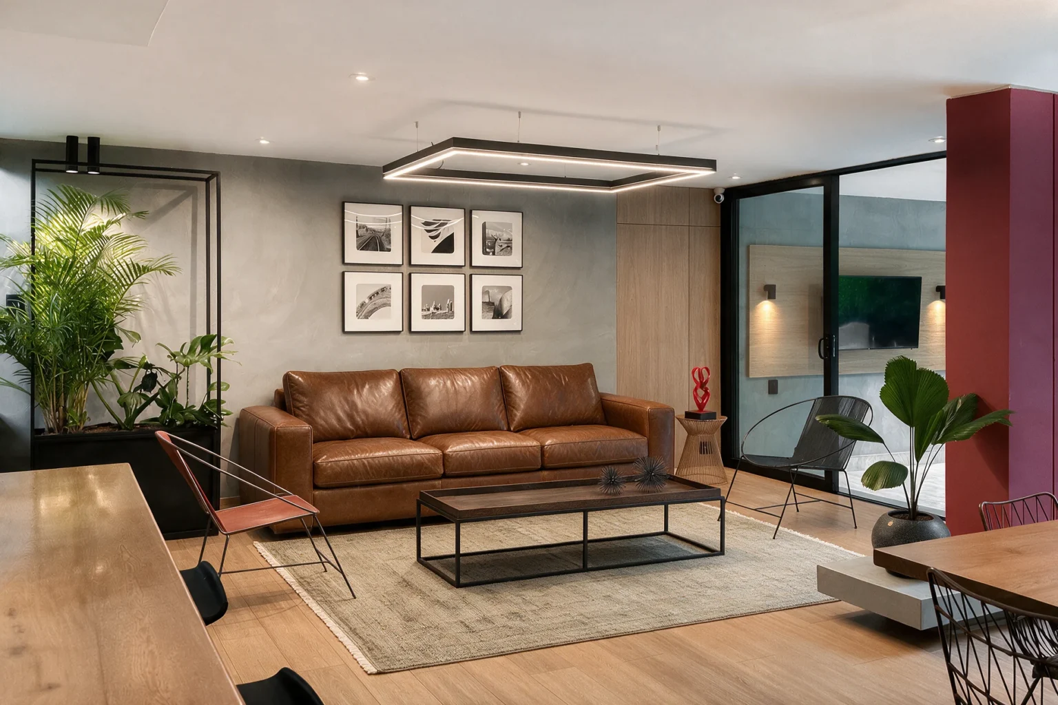 Casa J&A – living room with leather sofa