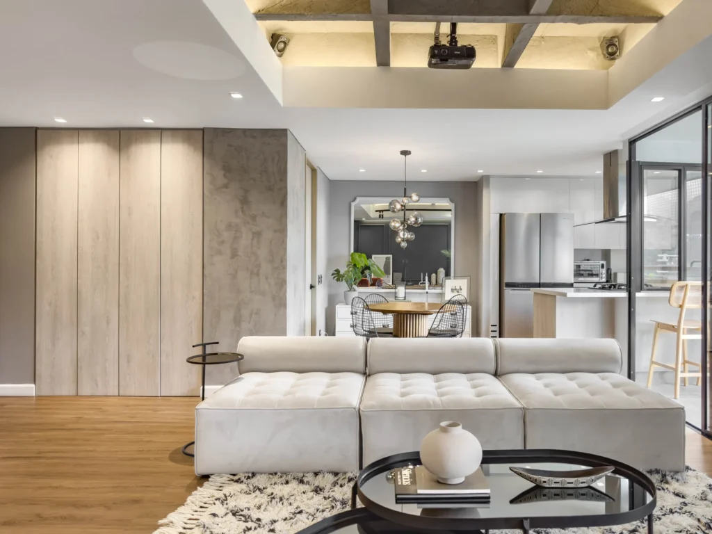 Tierra Grata – social area with dining room beyond